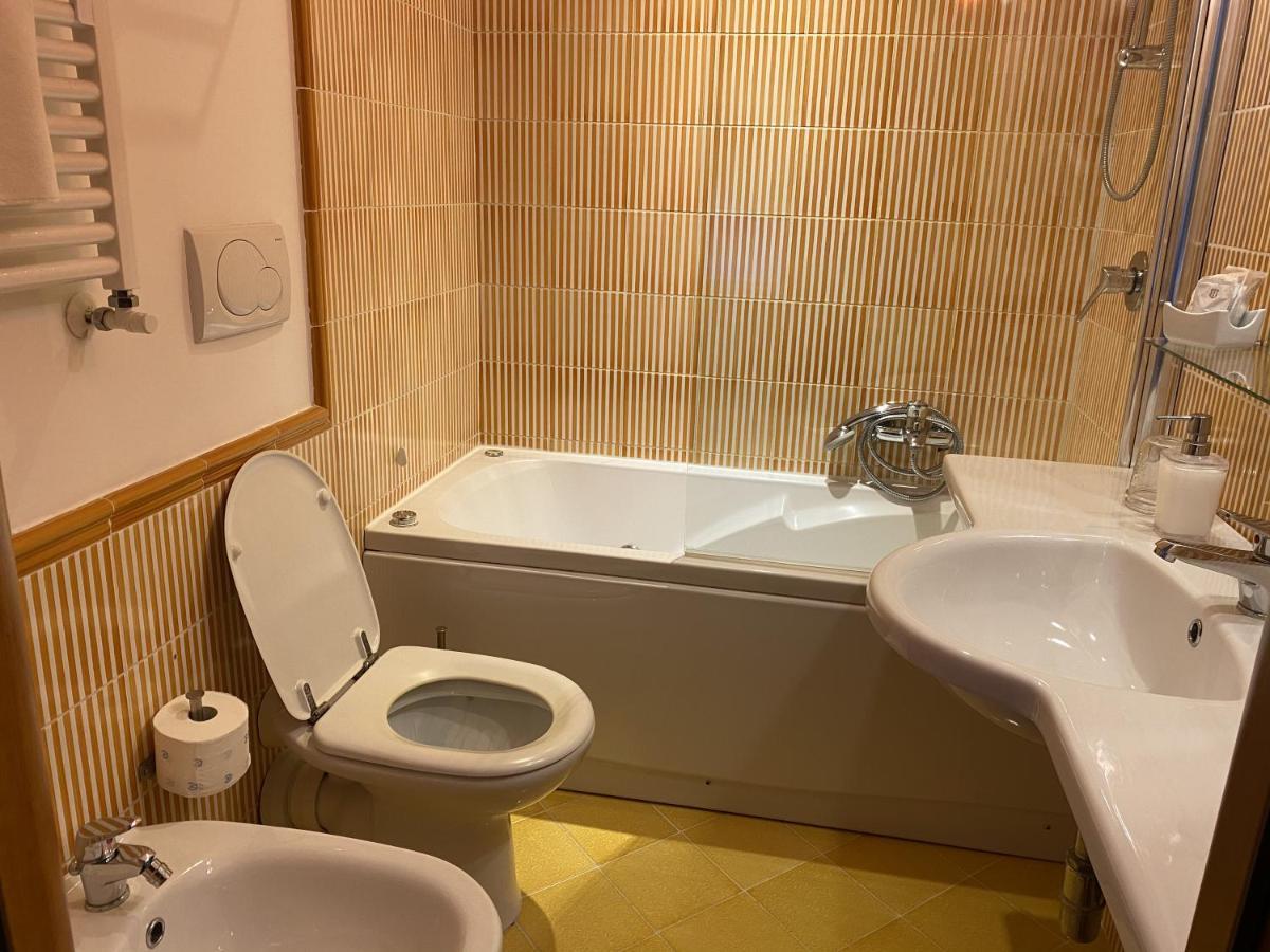 Luna Rossa Bed and breakfast Roma