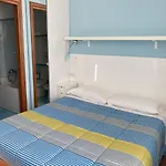 Luna Rossa Roma Guest House