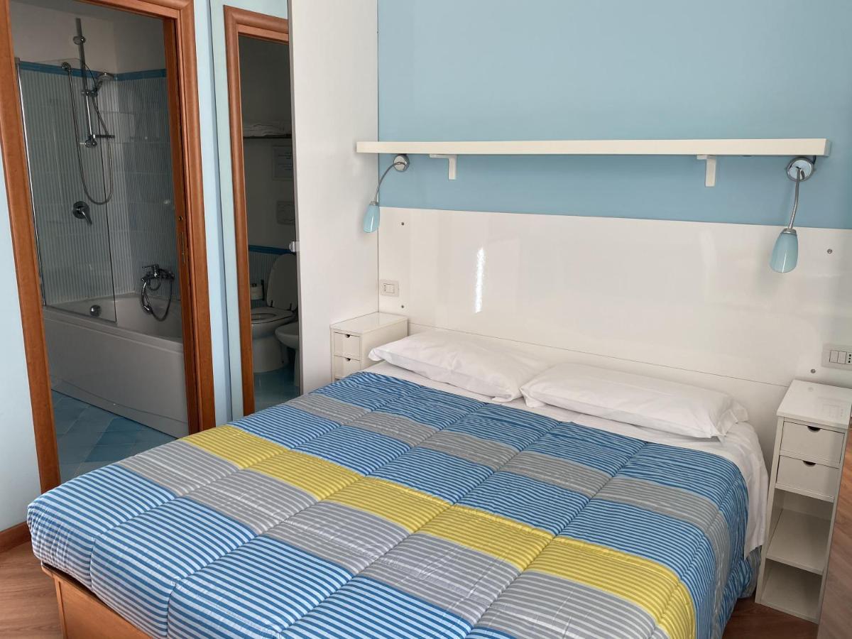 Bed & Breakfast Luna Rossa Roma